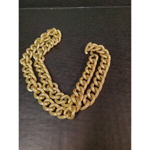 22 inch faux Gold Toggle Necklace Chain linked.